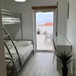 Sunset House / Casa Por Do Sol Nazaré