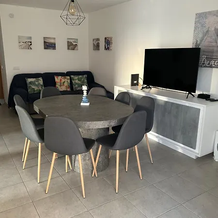 Apartament Sunset House / Casa Por Do Sol