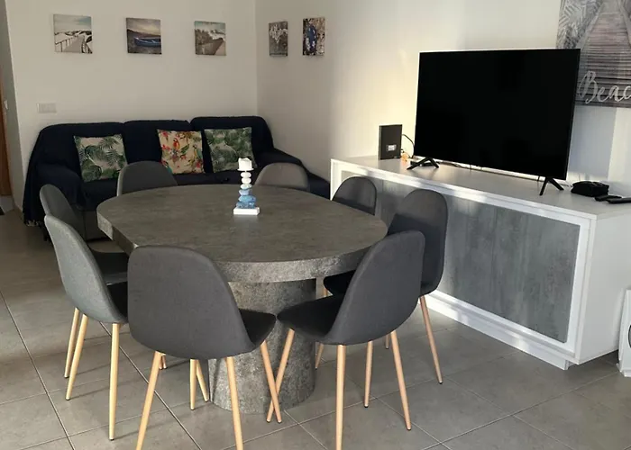 Apartament Sunset House / Casa Por Do Sol