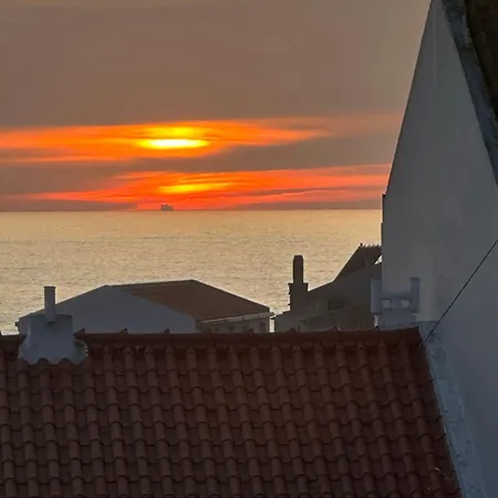 Sunset House / Casa Por Do Sol * Nazaré