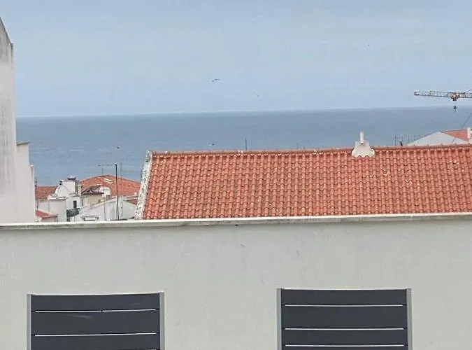 Sunset House / Casa Por Do Sol * נאזרה